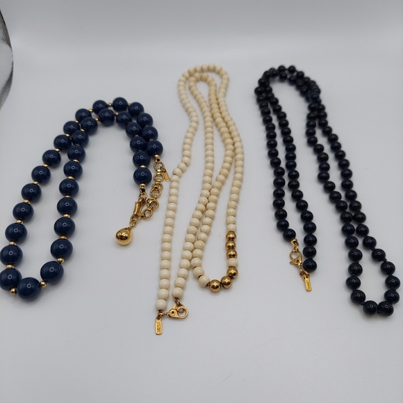 Vintage Monet Bead Necklaces with Monet tag & Monet clasp. - Picture 3 of 8